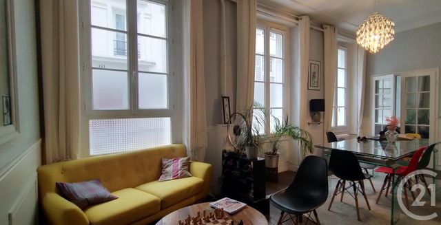 Appartement F3 à vendre - 3 pièces - 66.54 m2 - PARIS - 75018 - ILE-DE-FRANCE - Century 21 Patrimoine 17