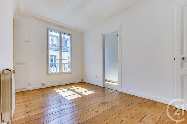 Appartement F2 à vendre - 2 pièces - 31.81 m2 - PARIS - 75017 - ILE-DE-FRANCE - Century 21 Patrimoine 17