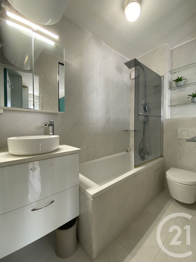 Appartement F2 à vendre - 2 pièces - 30.52 m2 - PARIS - 75017 - ILE-DE-FRANCE - Century 21 Patrimoine 17