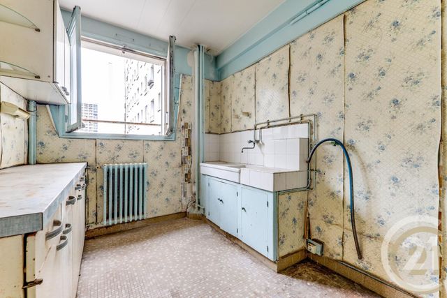 Appartement F3 à vendre - 4 pièces - 92.65 m2 - PARIS - 75017 - ILE-DE-FRANCE - Century 21 Patrimoine 17