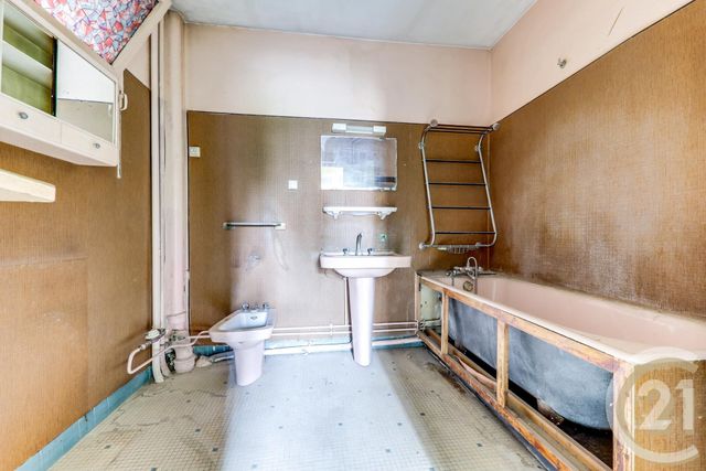 Appartement F3 à vendre - 4 pièces - 92.65 m2 - PARIS - 75017 - ILE-DE-FRANCE - Century 21 Patrimoine 17