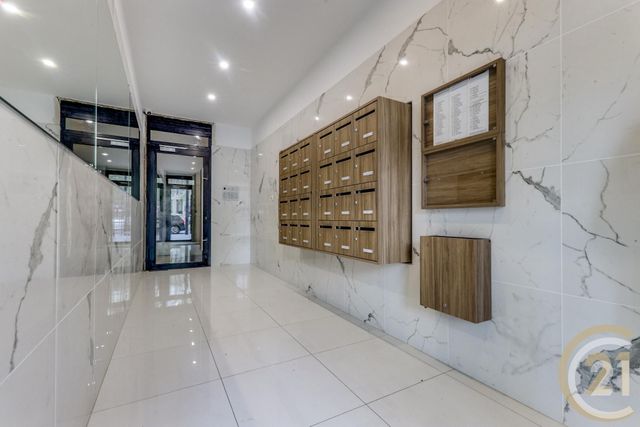 Appartement F3 à vendre - 4 pièces - 92.65 m2 - PARIS - 75017 - ILE-DE-FRANCE - Century 21 Patrimoine 17