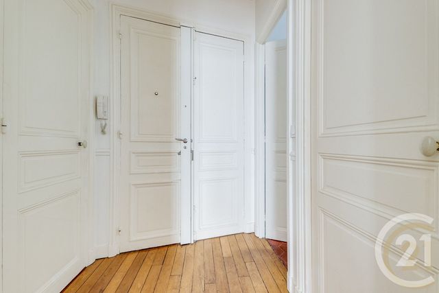 Appartement F3 à vendre - 3 pièces - 47.93 m2 - PARIS - 75018 - ILE-DE-FRANCE - Century 21 Patrimoine 17