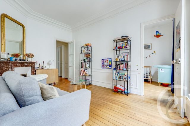 Appartement F3 à vendre - 3 pièces - 47.93 m2 - PARIS - 75018 - ILE-DE-FRANCE - Century 21 Patrimoine 17