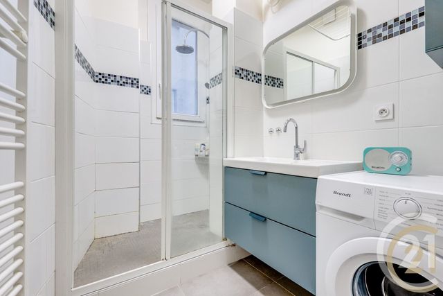 Appartement F3 à vendre - 3 pièces - 47.93 m2 - PARIS - 75018 - ILE-DE-FRANCE - Century 21 Patrimoine 17