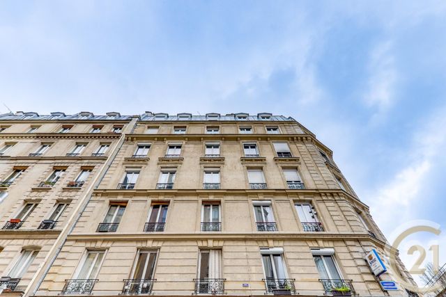 Appartement F2 à vendre - 2 pièces - 40.3 m2 - PARIS - 75018 - ILE-DE-FRANCE - Century 21 Patrimoine 17