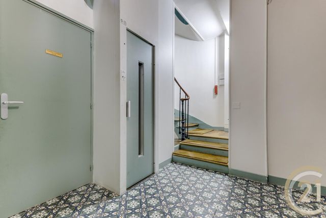 Appartement F2 à vendre - 2 pièces - 40.3 m2 - PARIS - 75018 - ILE-DE-FRANCE - Century 21 Patrimoine 17