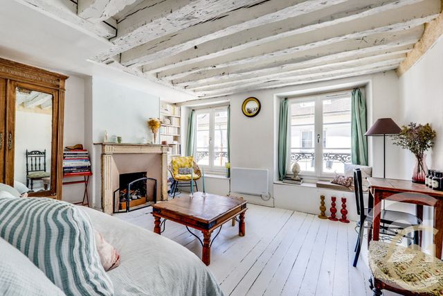 Appartement Studio à vendre - 1 pièce - 22.19 m2 - PARIS - 75004 - ILE-DE-FRANCE - Century 21 Patrimoine 17