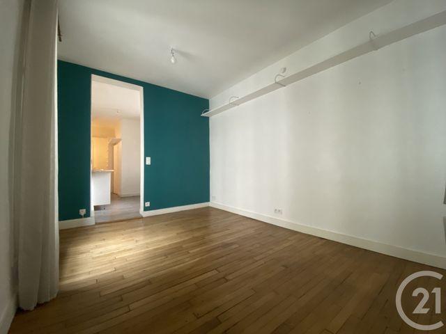 Appartement F2 à vendre - 2 pièces - 38.13 m2 - PARIS - 75018 - ILE-DE-FRANCE - Century 21 Patrimoine 17