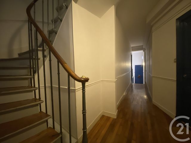 Appartement F2 à vendre - 2 pièces - 38.13 m2 - PARIS - 75018 - ILE-DE-FRANCE - Century 21 Patrimoine 17