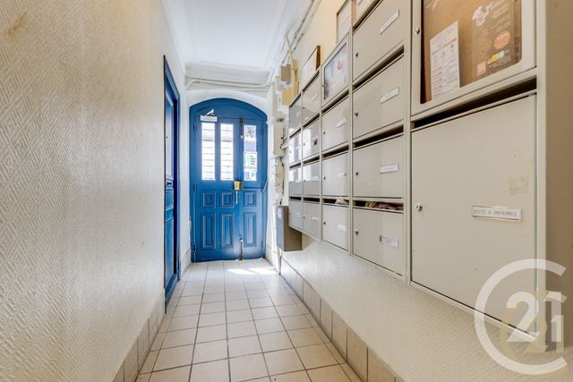 Appartement Studio à vendre - 1 pièce - 19.8 m2 - PARIS - 75017 - ILE-DE-FRANCE - Century 21 Patrimoine 17