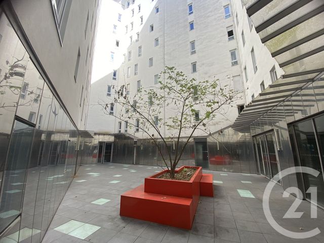 Afficher la photo en grand Appartement F1 à vendre - 1 pièce - 28.58 m2 - PARIS - 75017 - ILE-DE-FRANCE - Century 21 Patrimoine 17