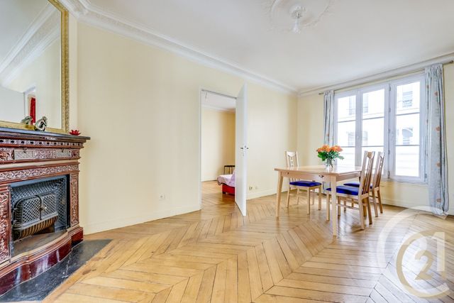 Appartement F5 à vendre - 5 pièces - 106.94 m2 - PARIS - 75009 - ILE-DE-FRANCE - Century 21 Patrimoine 17