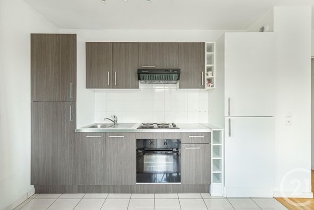 Appartement F2 à vendre - 2 pièces - 43.6 m2 - PARIS - 75017 - ILE-DE-FRANCE - Century 21 Patrimoine 17