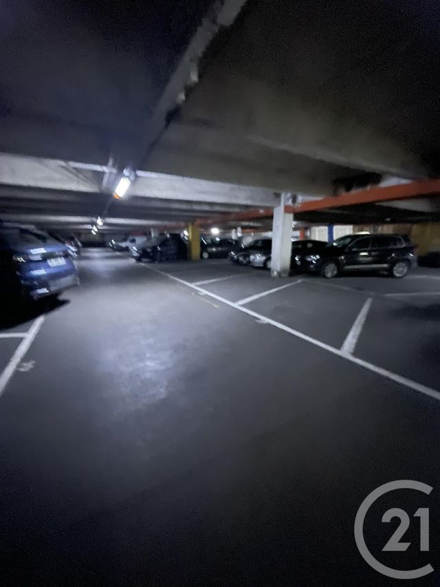 parking à louer - 12.0 m2 - PARIS - 75017 - ILE-DE-FRANCE - Century 21 Patrimoine 17