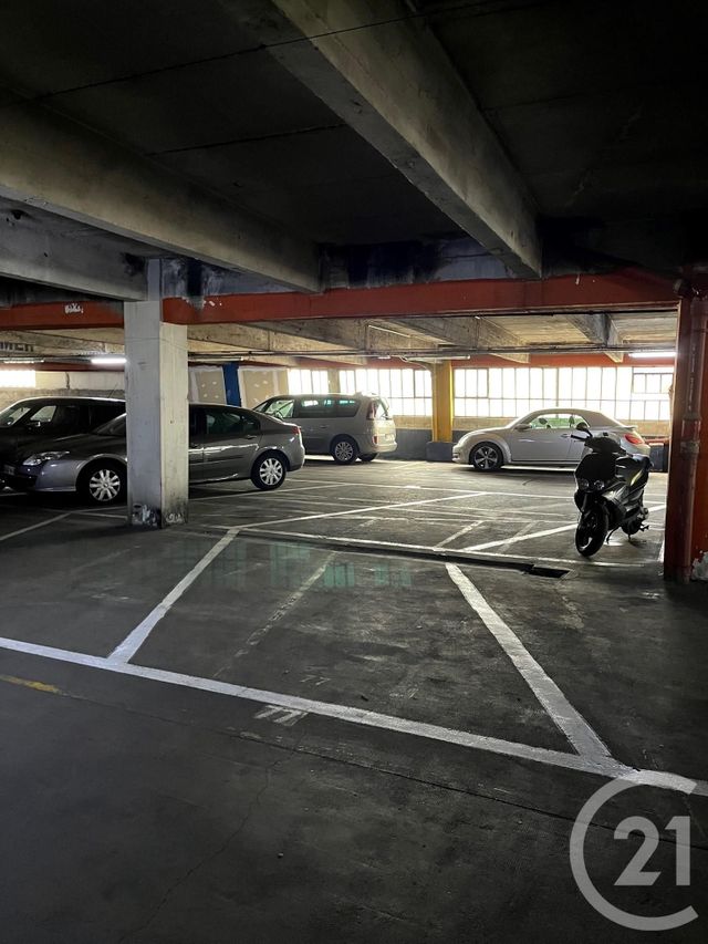 parking à louer - 12.0 m2 - PARIS - 75017 - ILE-DE-FRANCE - Century 21 Patrimoine 17