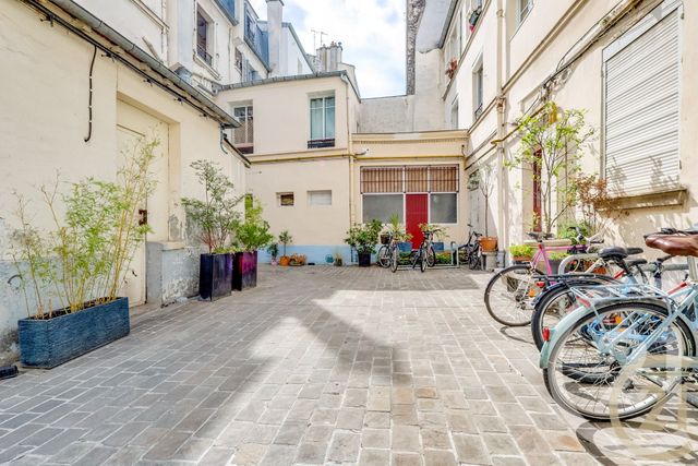 Appartement F2 à vendre - 2 pièces - 24.7 m2 - PARIS - 75018 - ILE-DE-FRANCE - Century 21 Patrimoine 17
