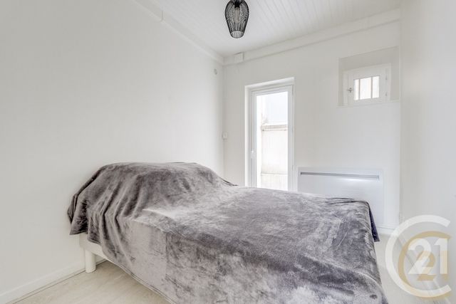 Appartement F1 à vendre - 2 pièces - 22.36 m2 - PARIS - 75017 - ILE-DE-FRANCE - Century 21 Patrimoine 17