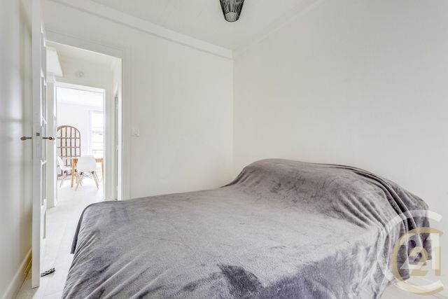 Appartement F1 à vendre - 2 pièces - 22.36 m2 - PARIS - 75017 - ILE-DE-FRANCE - Century 21 Patrimoine 17