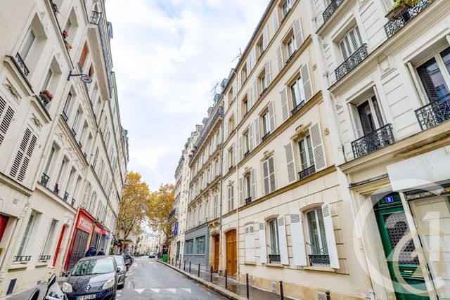 Appartement Studio à vendre - 1 pièce - 12.33 m2 - PARIS - 75017 - ILE-DE-FRANCE - Century 21 Patrimoine 17