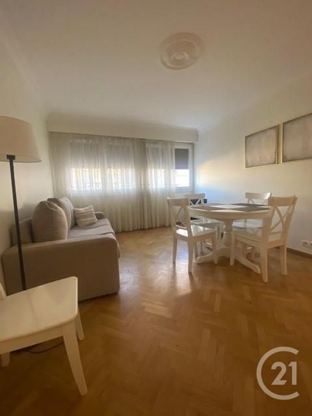 Appartement F3 à louer PARIS