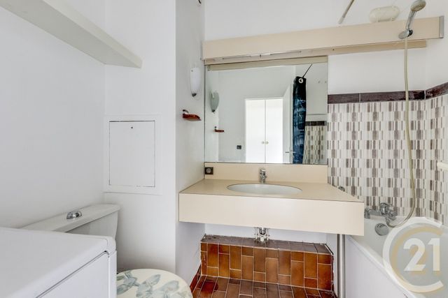 Appartement F1 à vendre - 1 pièce - 29.98 m2 - PARIS - 75017 - ILE-DE-FRANCE - Century 21 Patrimoine 17