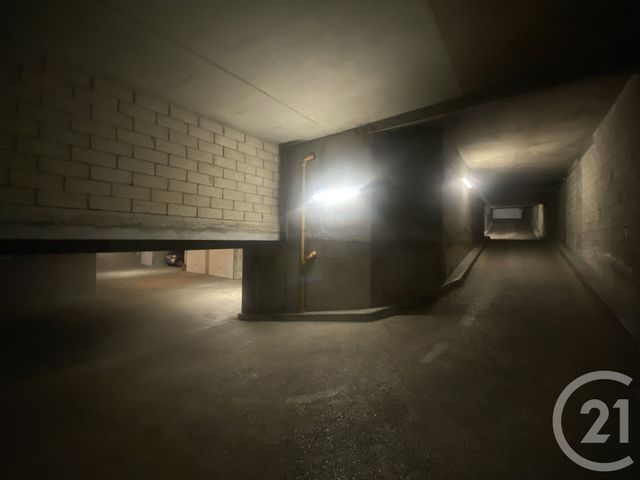 parking à vendre - 12.17 m2 - PARIS - 75017 - ILE-DE-FRANCE - Century 21 Patrimoine 17