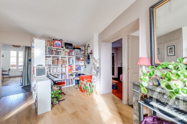 Appartement F4 à vendre - 4 pièces - 72.77 m2 - PARIS - 75018 - ILE-DE-FRANCE - Century 21 Patrimoine 17