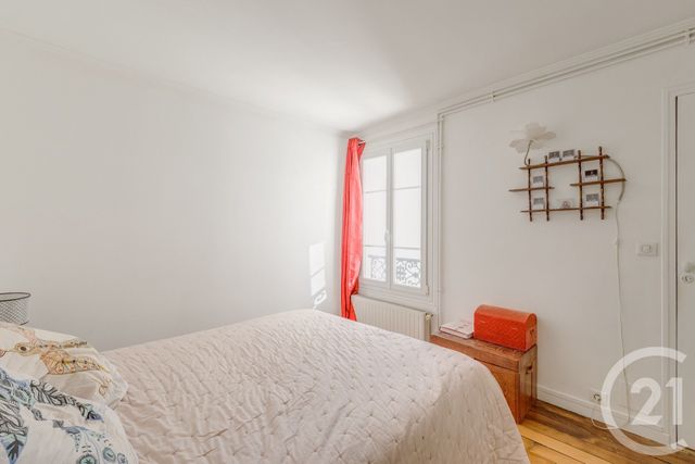 Appartement F4 à vendre - 4 pièces - 72.77 m2 - PARIS - 75018 - ILE-DE-FRANCE - Century 21 Patrimoine 17