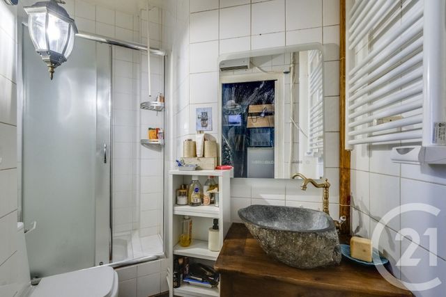 Appartement F1 à vendre - 1 pièce - 24.84 m2 - PARIS - 75018 - ILE-DE-FRANCE - Century 21 Patrimoine 17