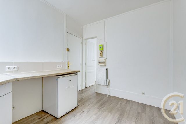 Appartement F2 à vendre - 2 pièces - 23.4 m2 - PARIS - 75017 - ILE-DE-FRANCE - Century 21 Patrimoine 17