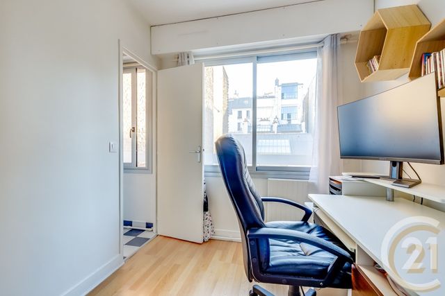 Appartement Studio à vendre - 1 pièce - 21.15 m2 - PARIS - 75018 - ILE-DE-FRANCE - Century 21 Patrimoine 17