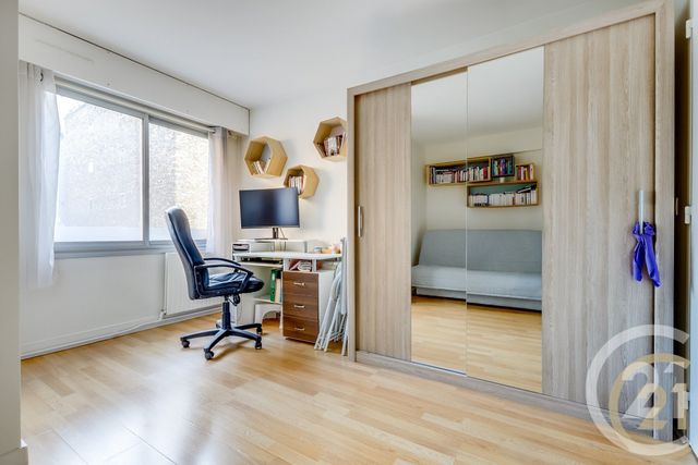 Appartement Studio à vendre - 1 pièce - 21.15 m2 - PARIS - 75018 - ILE-DE-FRANCE - Century 21 Patrimoine 17