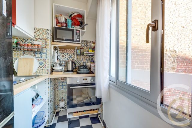 Appartement Studio à vendre - 1 pièce - 21.15 m2 - PARIS - 75018 - ILE-DE-FRANCE - Century 21 Patrimoine 17