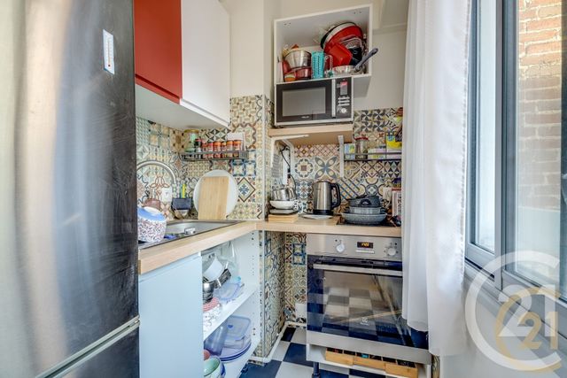 Appartement Studio à vendre - 1 pièce - 21.15 m2 - PARIS - 75018 - ILE-DE-FRANCE - Century 21 Patrimoine 17