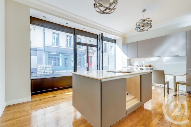 Appartement Local à vendre - 1 pièce - 42.2 m2 - PARIS - 75017 - ILE-DE-FRANCE - Century 21 Patrimoine 17