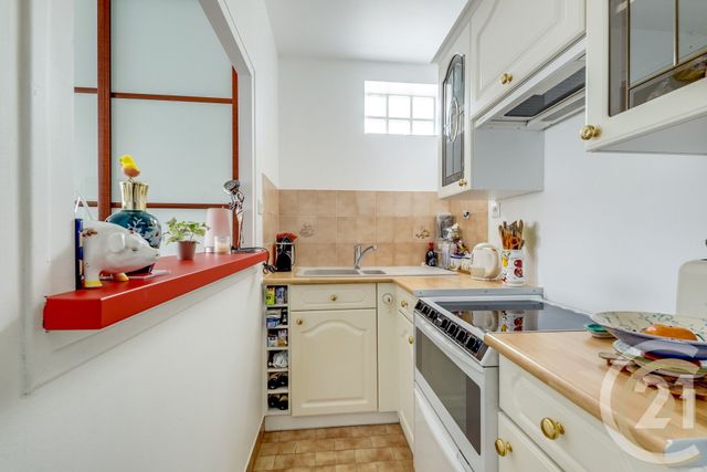 Appartement F1 à vendre - 1 pièce - 30.6 m2 - LES LILAS - 93 - ILE-DE-FRANCE - Century 21 Patrimoine 17