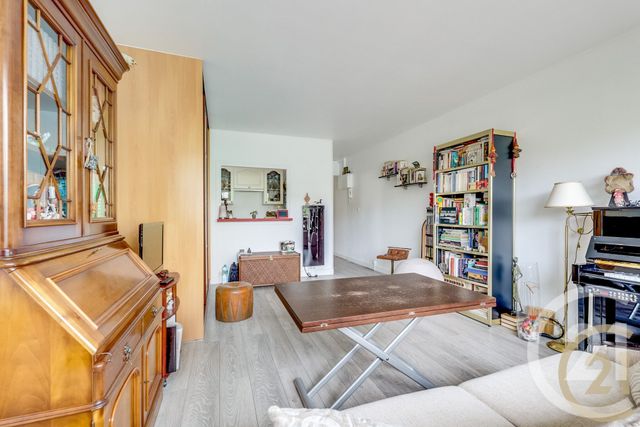 Appartement F1 à vendre - 1 pièce - 30.6 m2 - LES LILAS - 93 - ILE-DE-FRANCE - Century 21 Patrimoine 17