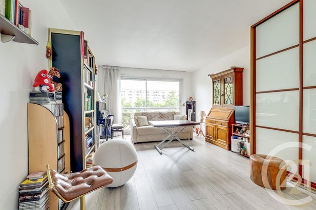 Appartement F1 à vendre - 1 pièce - 30.6 m2 - LES LILAS - 93 - ILE-DE-FRANCE - Century 21 Patrimoine 17
