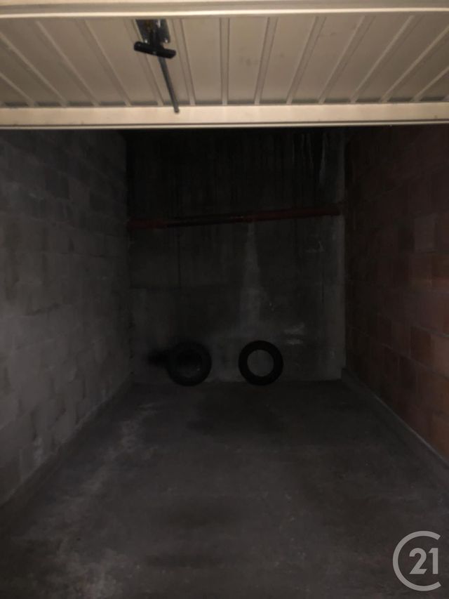 parking à louer - 14.3 m2 - PARIS - 75017 - ILE-DE-FRANCE - Century 21 Patrimoine 17