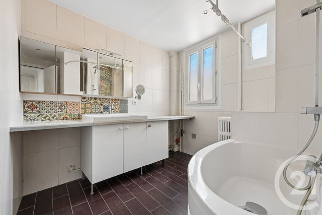Appartement F1 à vendre - 2 pièces - 64.13 m2 - PARIS - 75017 - ILE-DE-FRANCE - Century 21 Patrimoine 17