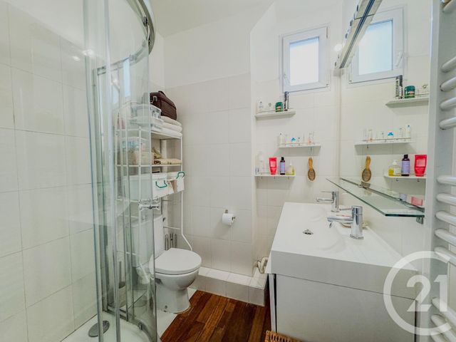 Appartement T2 à vendre - 2 pièces - 48.21 m2 - PARIS - 75017 - ILE-DE-FRANCE - Century 21 Patrimoine 17