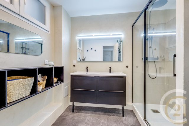 Appartement F4 à vendre - 4 pièces - 95.31 m2 - PARIS - 75017 - ILE-DE-FRANCE - Century 21 Patrimoine 17