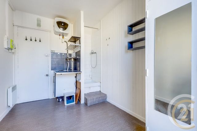 Appartement Studio à vendre - 1 pièce - 9.05 m2 - PARIS - 75017 - ILE-DE-FRANCE - Century 21 Patrimoine 17