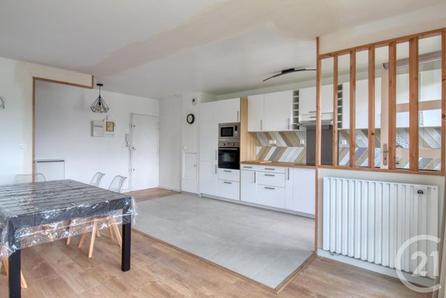 Appartement F3 à louer - 3 pièces - 65.42 m2 - EVRY - 91 - ILE-DE-FRANCE - Century 21 Patrimoine 17