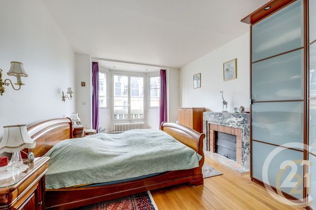 Appartement à vendre - 2 pièces - 63.59 m2 - PARIS - 75017 - ILE-DE-FRANCE - Century 21 Patrimoine 17