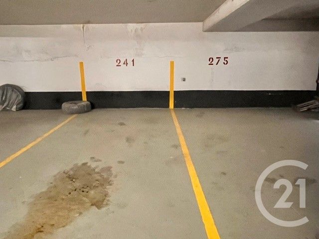 parking à louer - 12.0 m2 - PARIS - 75017 - ILE-DE-FRANCE - Century 21 Patrimoine 17