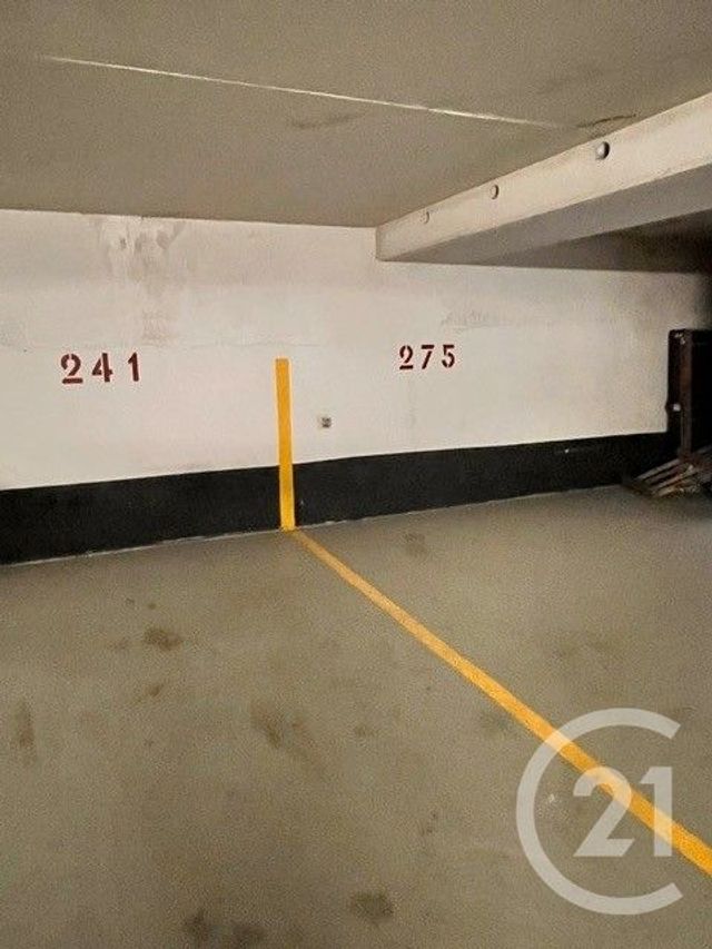 parking à louer - 12.0 m2 - PARIS - 75017 - ILE-DE-FRANCE - Century 21 Patrimoine 17