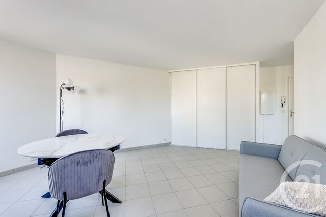 Appartement F2 à louer - 2 pièces - 36.0 m2 - SARTROUVILLE - 78 - ILE-DE-FRANCE - Century 21 Patrimoine 17