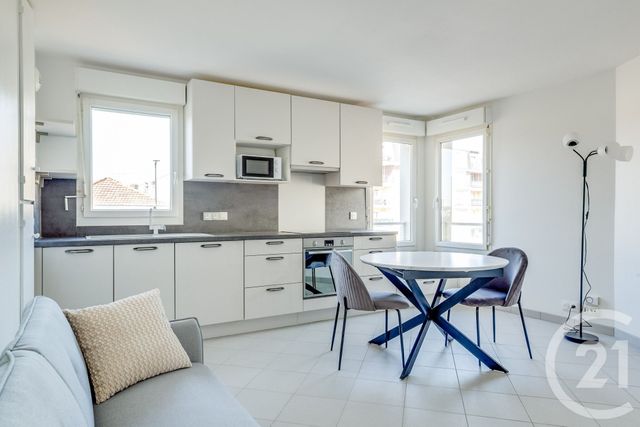 Appartement F2 à louer - 2 pièces - 36.0 m2 - SARTROUVILLE - 78 - ILE-DE-FRANCE - Century 21 Patrimoine 17
